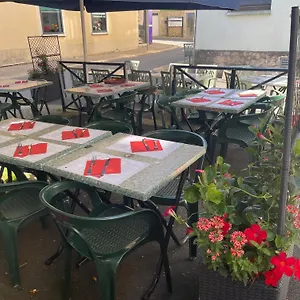 Logis De France Cazes Arazat 3*, Laissac France
